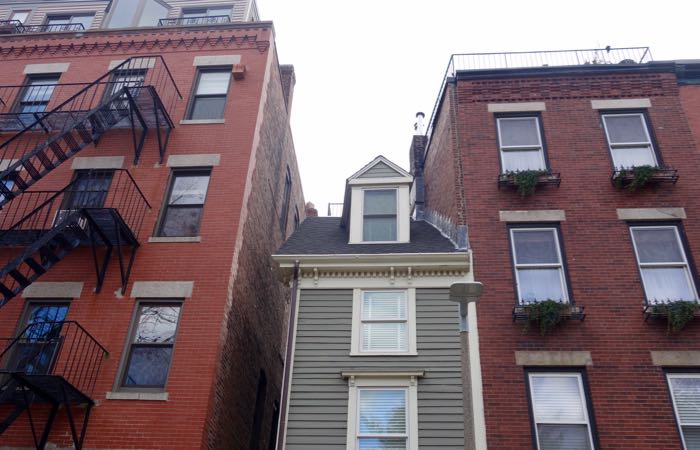Skinny House de Boston también se conoce como la Casa Rencor.