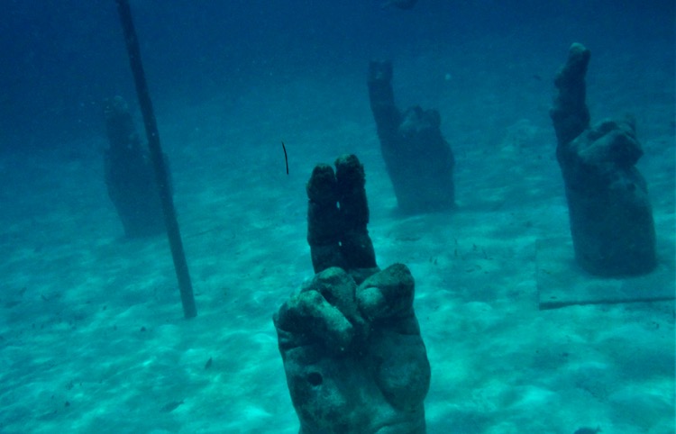 Museo de snorkel submarino de Cancún