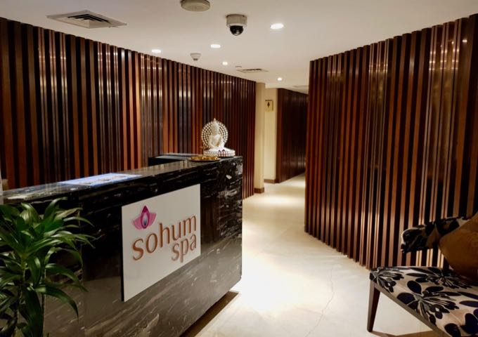 Sohum Spa ofrece masajes relajantes y tratamientos de belleza.