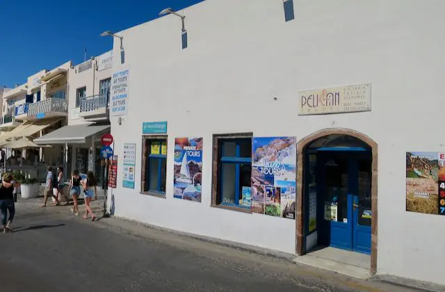 Dónde recoger billetes para transbordadores en Santorini, Grecia.