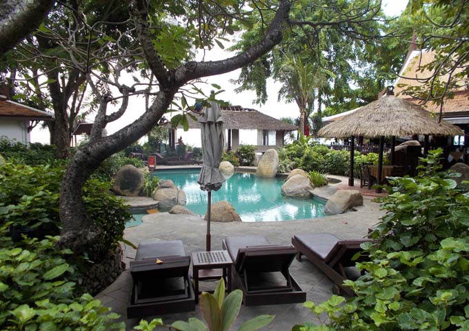 Poppies Resort romántico, tranquilo y tropical