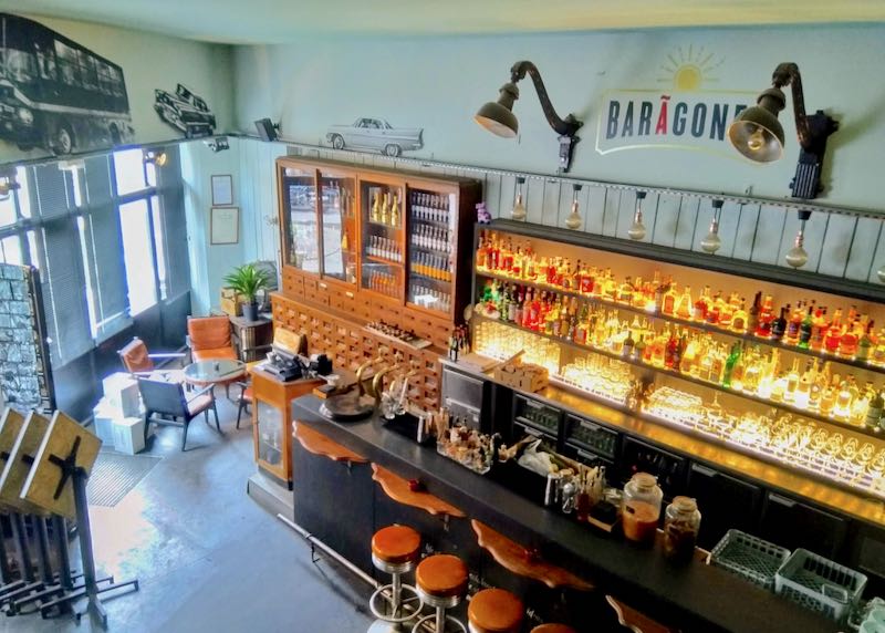 Baragones es un gran bar de estilo latinoamericano.
