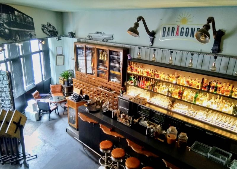 Baragones es un gran bar de estilo latinoamericano.