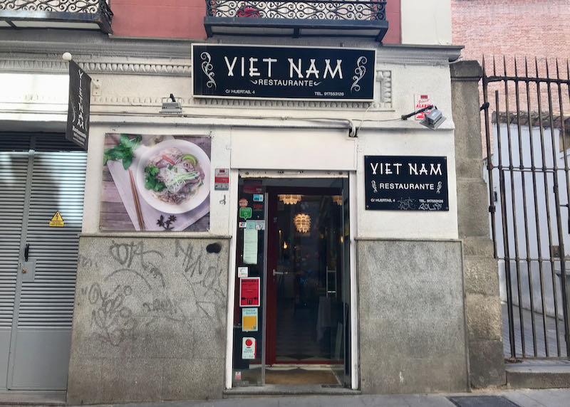 Vietnam sirve auténtica comida vietnamita.