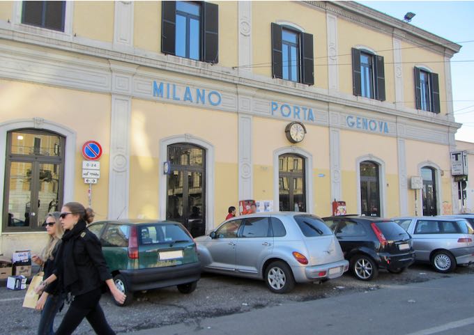 Porta Genova es la estación de metro más cercana.