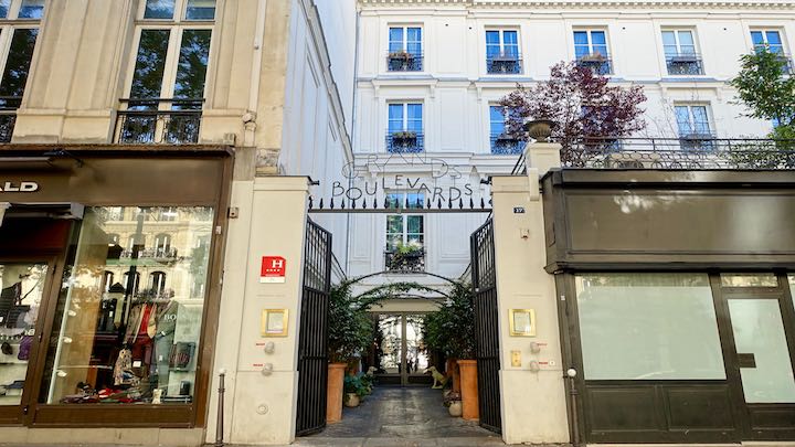 Entrada al Hotel des Grands Boulevards