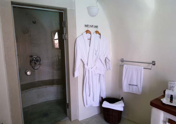 La suite también tiene ducha a ras de suelo y baño de vapor.