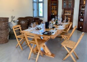 Revisión de Boutari: juego de mesa para degustación de vinos en Boutari WInery en Santorini