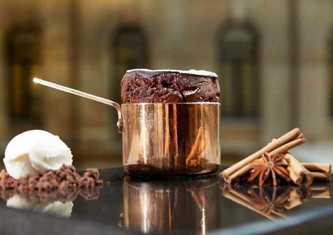 Una de las especialidades de Mosaic Cafe es la fondue de chocolate.
