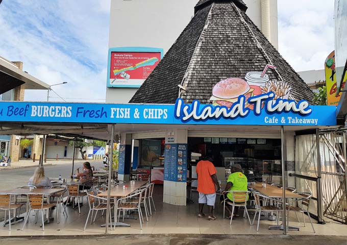 Port Vila tiene muchos cafés informales.