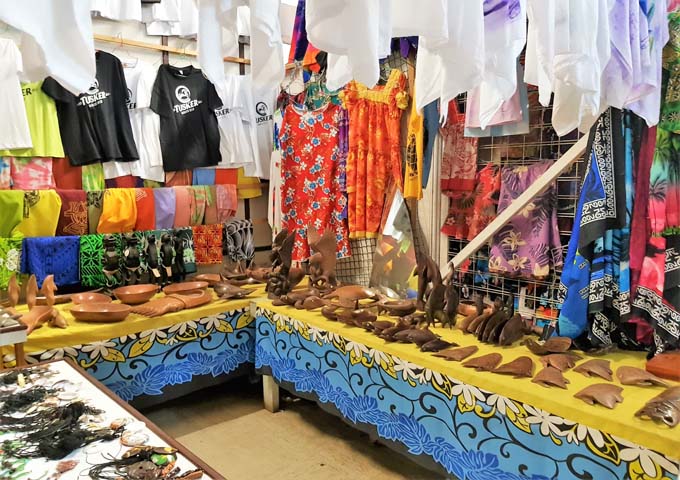 El mercado de productos de Port Vila también tiene algunos puestos de souvenirs.