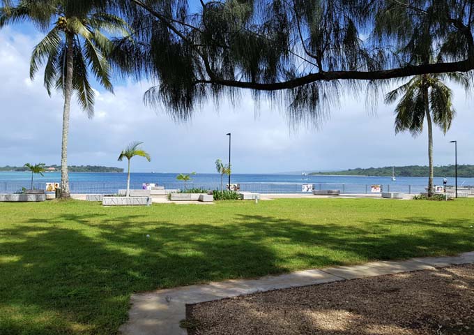 Port Vila ofrece excelentes y relajantes vistas del puerto.
