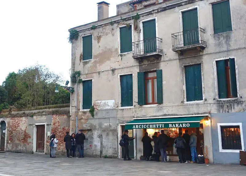 Bar Arcicchetti Bakaro en Venecia, Italia