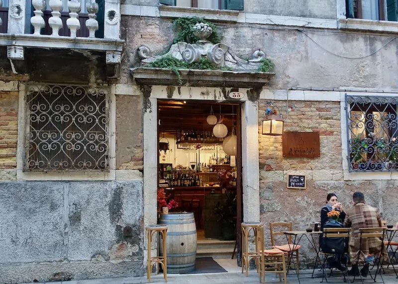 Bar Cantina Arnaldi en Venecia, Italia