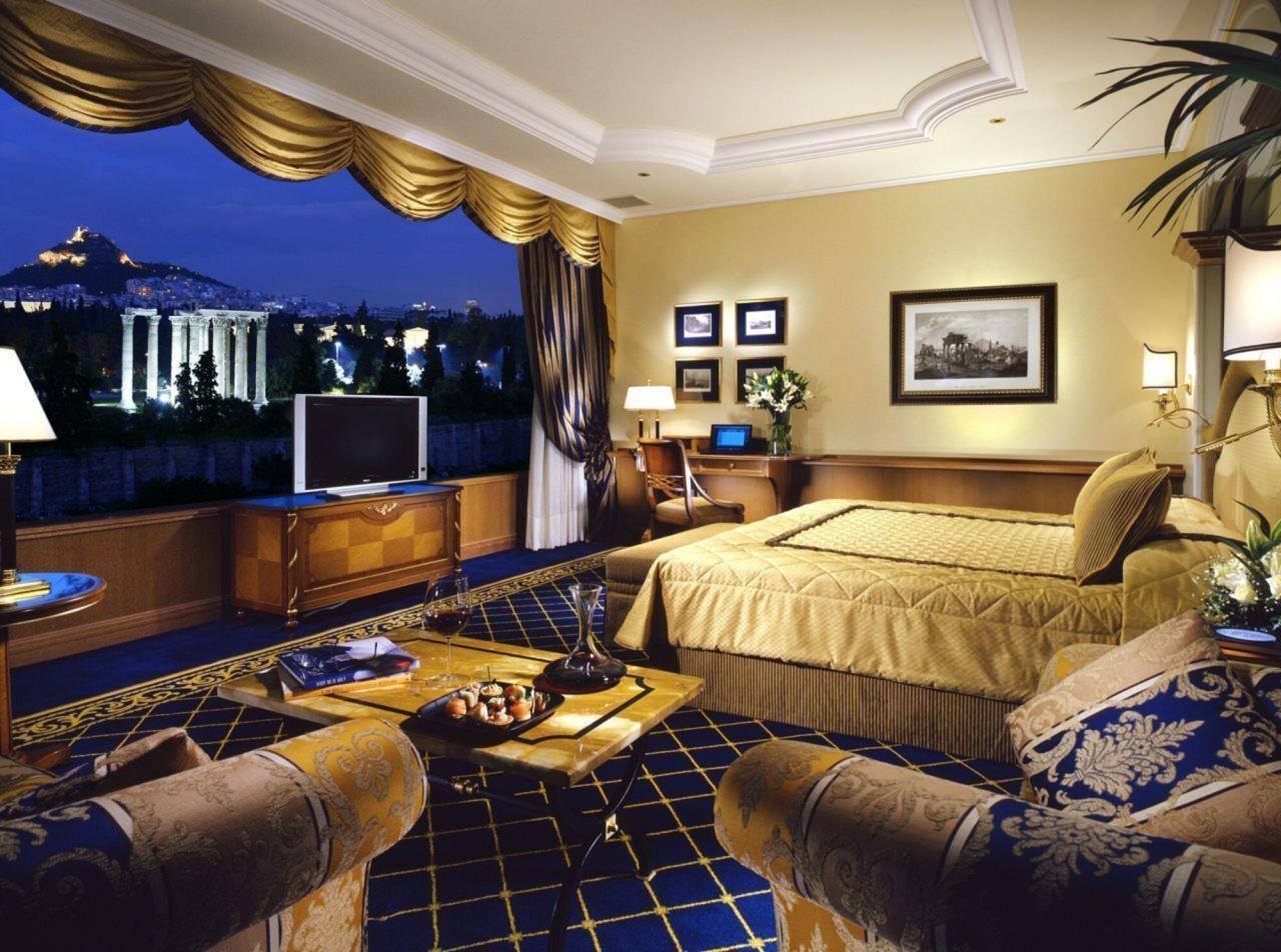 preciosa habitacion en el hotel Royal Olympic Hotel en Atenas