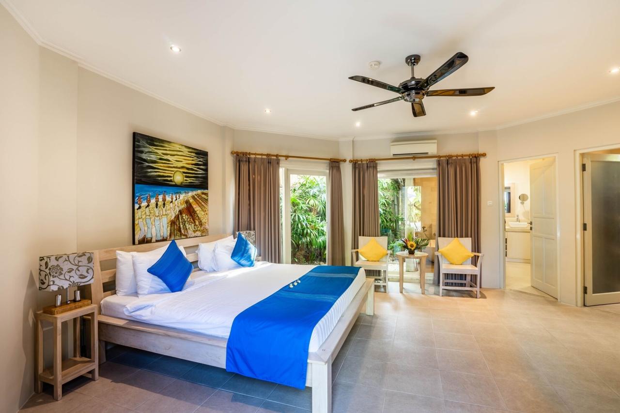 Habitacion amplia y comoda en el hotel The Lovina Bali