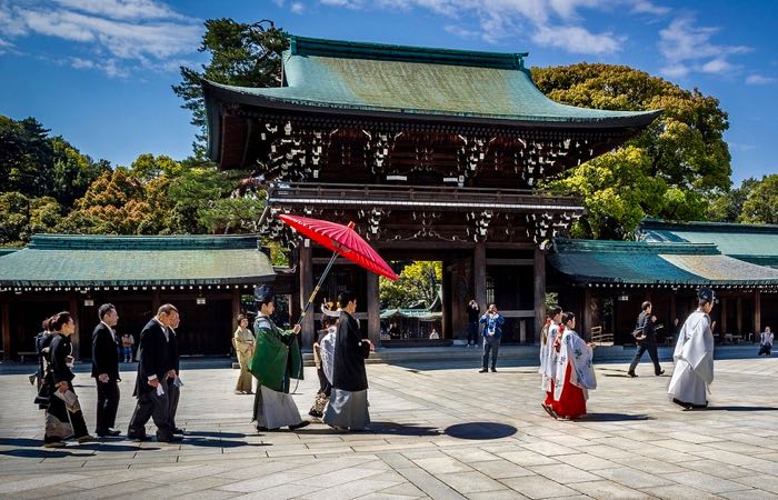 Meiji Jingu en Tokio es el santuario más famoso de Japón.