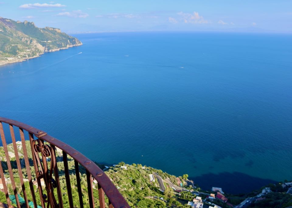 Hotel con vista a la costa de Amalfi.