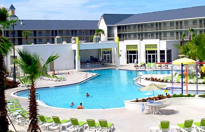 Buena piscina de hotel para niños en Orlando.