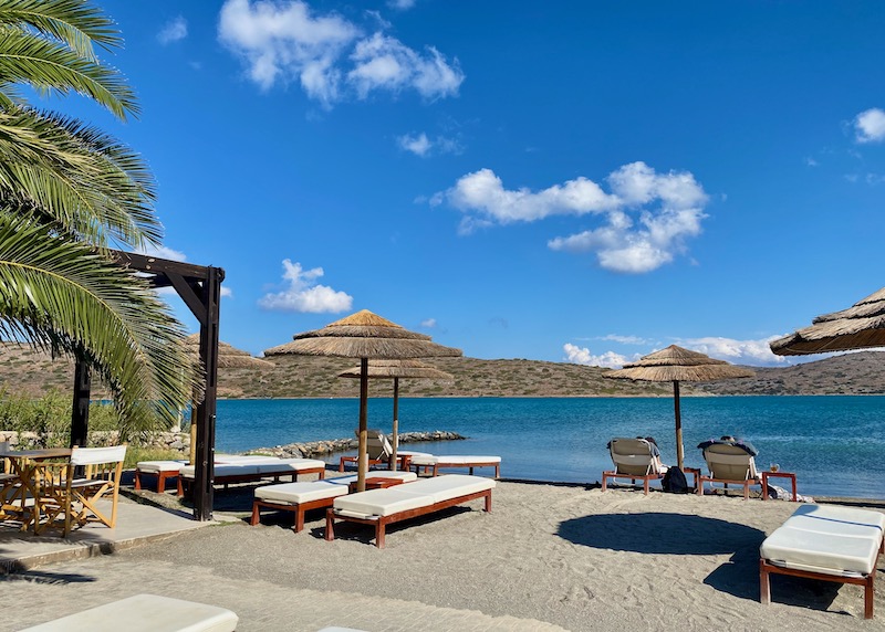 Club de playa en Elounda Gulf Villas and Suites en Elounda, Creta