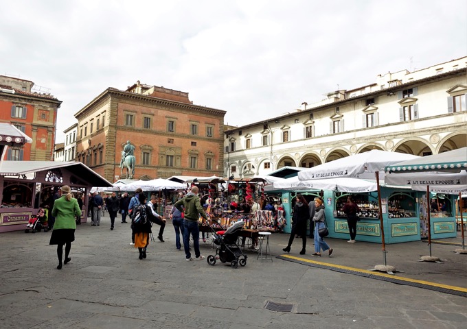 Los mejores hoteles baratos y restaurantes en Florencia cerca de la Academia