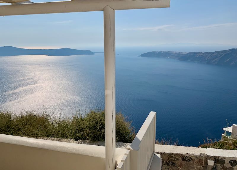 Alojamiento en Santorini con vistas a la caldera
