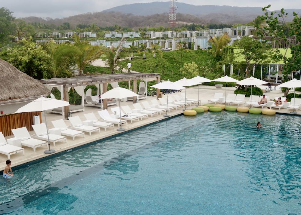 Resort en Punta de Mita con gran piscina.